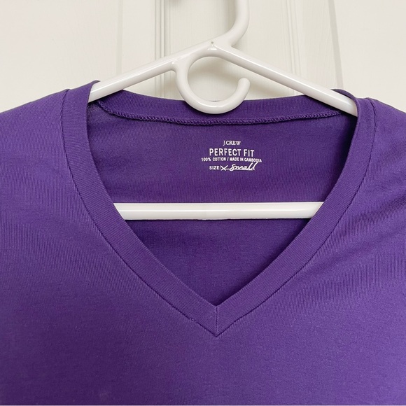 J.Crew Long Sleeve Cotton V-Neck Perfect Fit Tee Purple XS - Picture 2 of 5